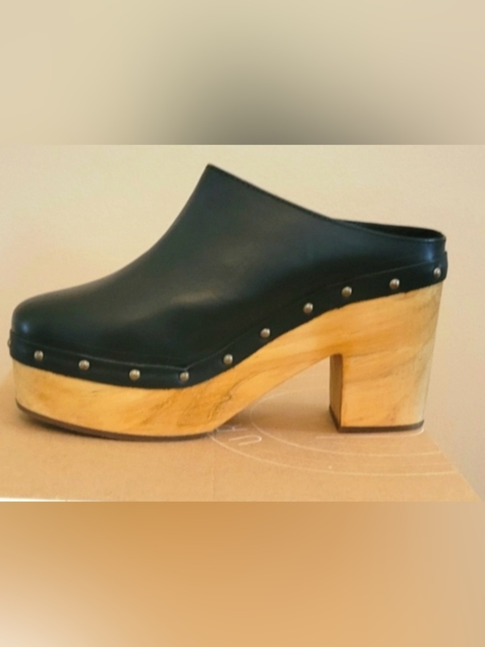 Urban outfitters Black Roxy Slip-On Clog